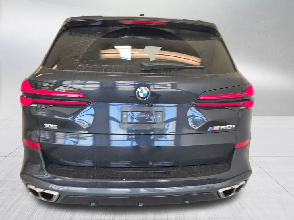 Used 2025 Black BMW M60i image 5
