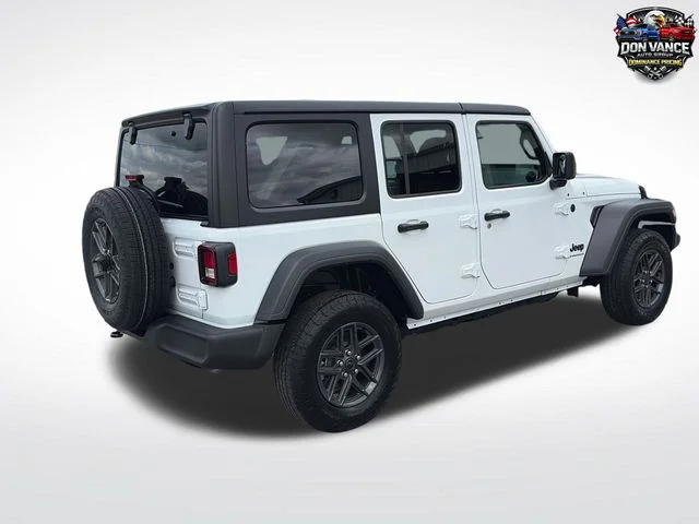 Used 2025 White Jeep Sport S image 5