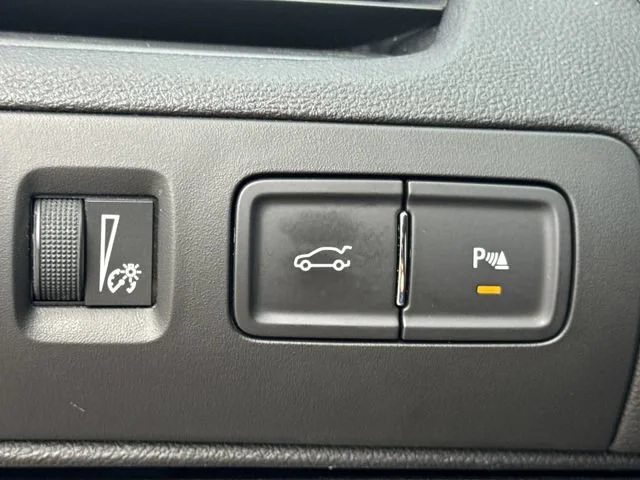 Certified Used 2019 SILVER ICE METALLIC Chevrolet Premier image 32