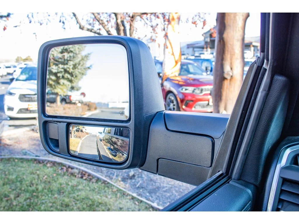 2026 RAM 3500 Laramie - Photo 16