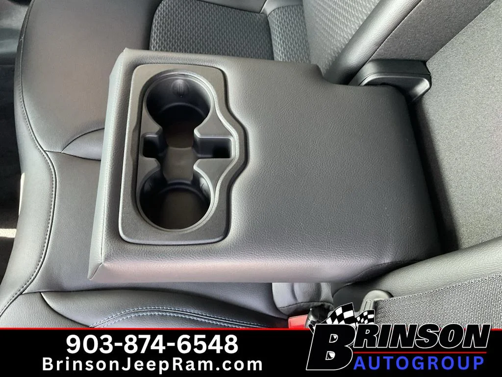 New 2026 Sting-Gray Clearcoat Jeep Latitude Altitude image 8