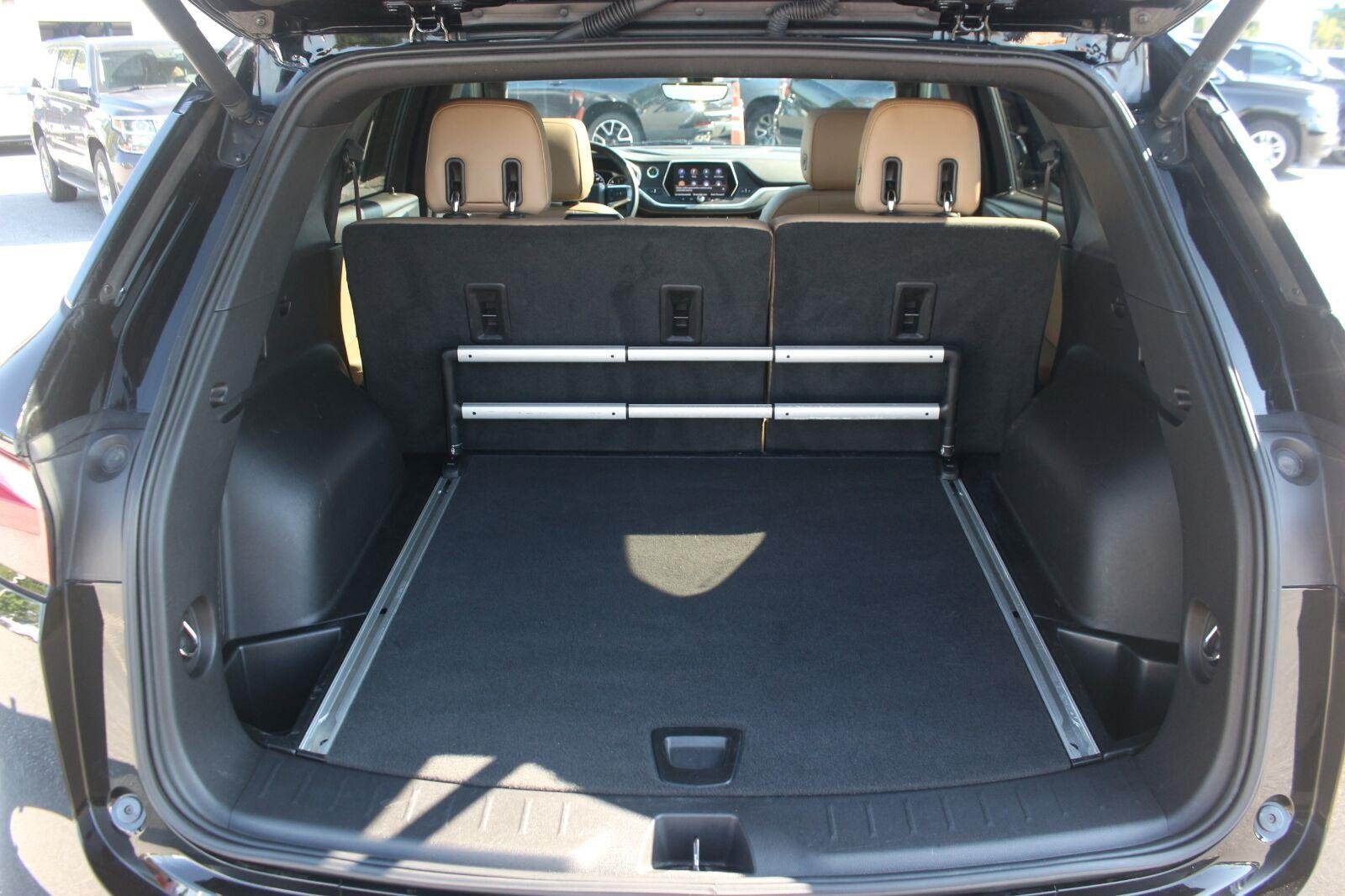 Used 2020 BLACK Chevrolet Premier image 12