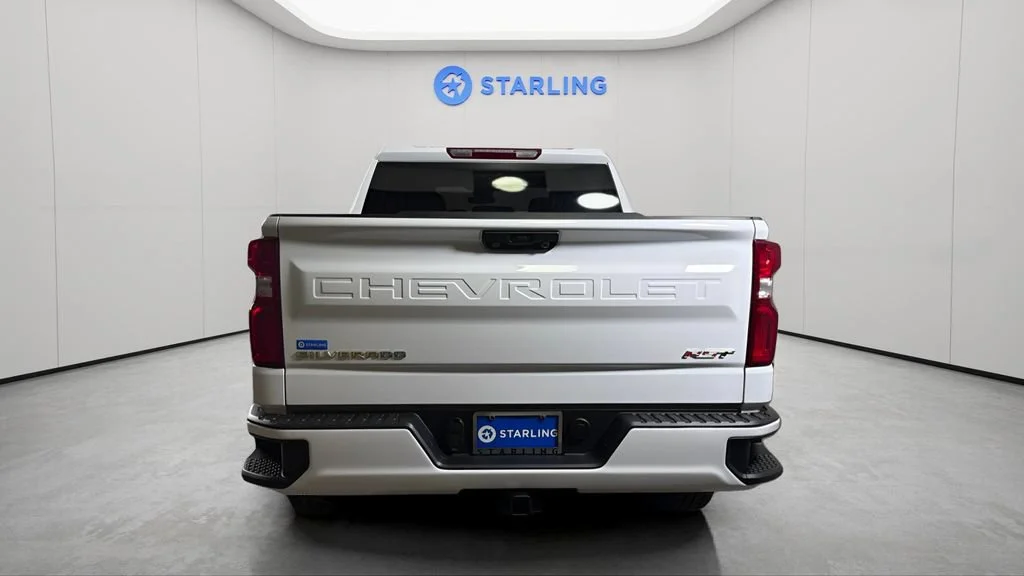 Used 2026 Summit White Chevrolet RST image 7