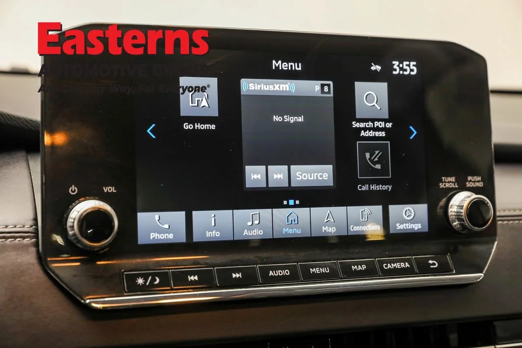 Used 2023 Red Mitsubishi SE image 18