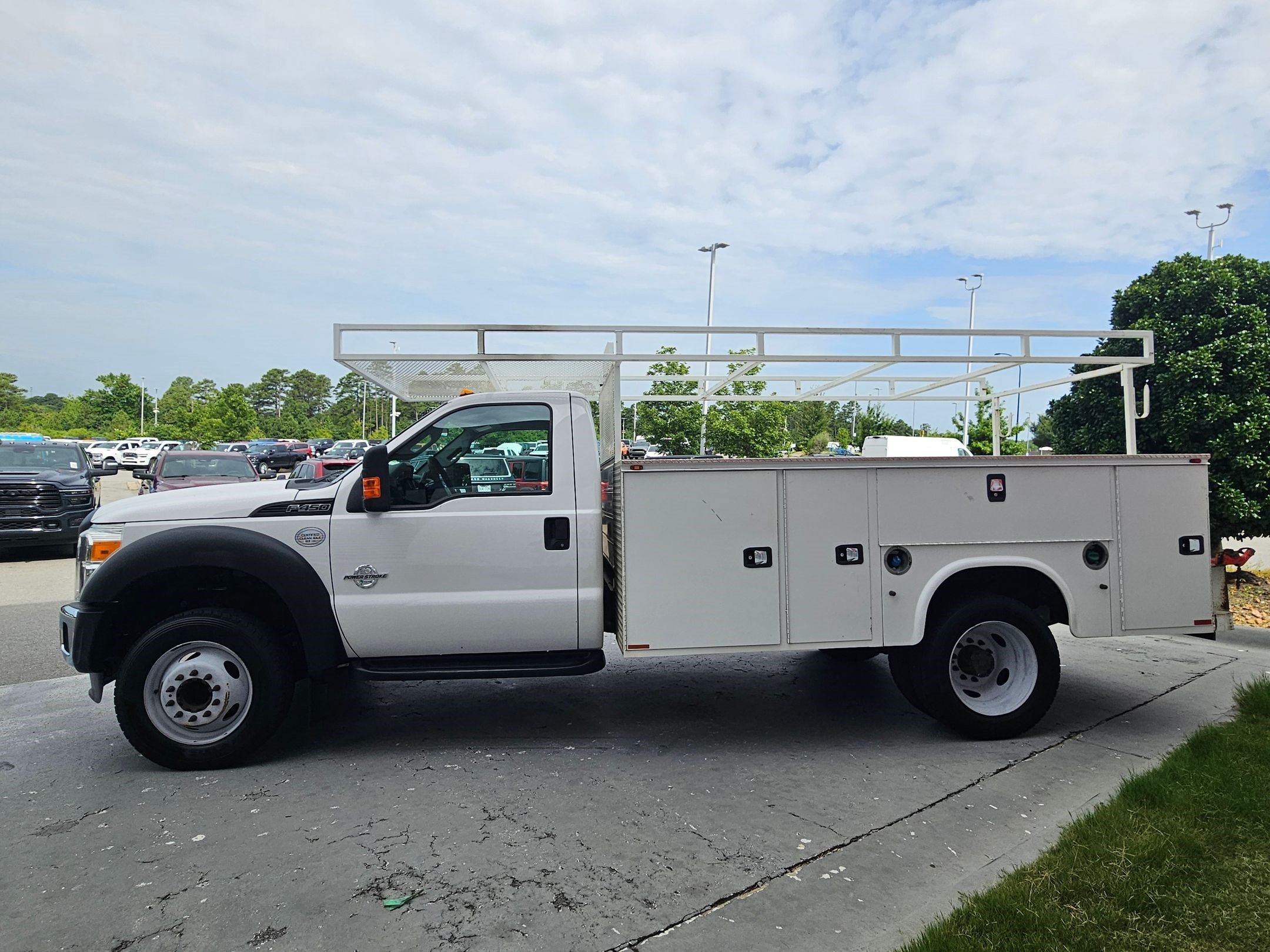 Used 2015 Oxford White Ford XL image 4