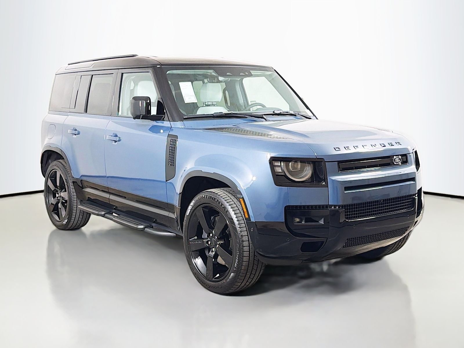New 2026 Tasman Blue Land Rover X-Dynamic SE image 7