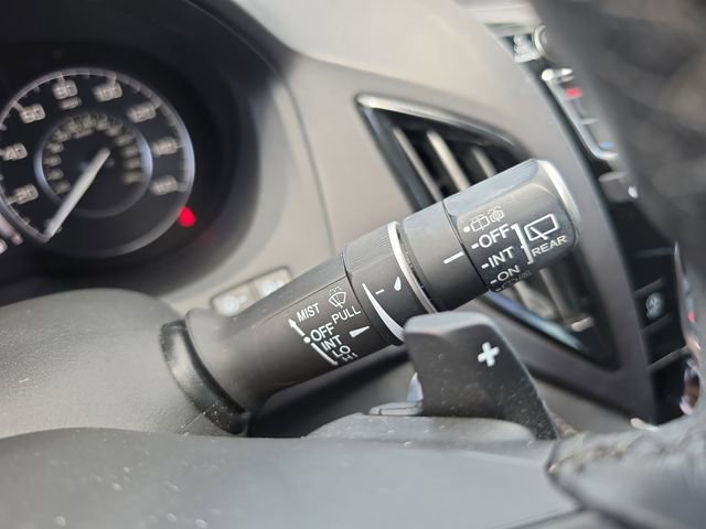 Used 2022 White Acura w/Technology Package image 24