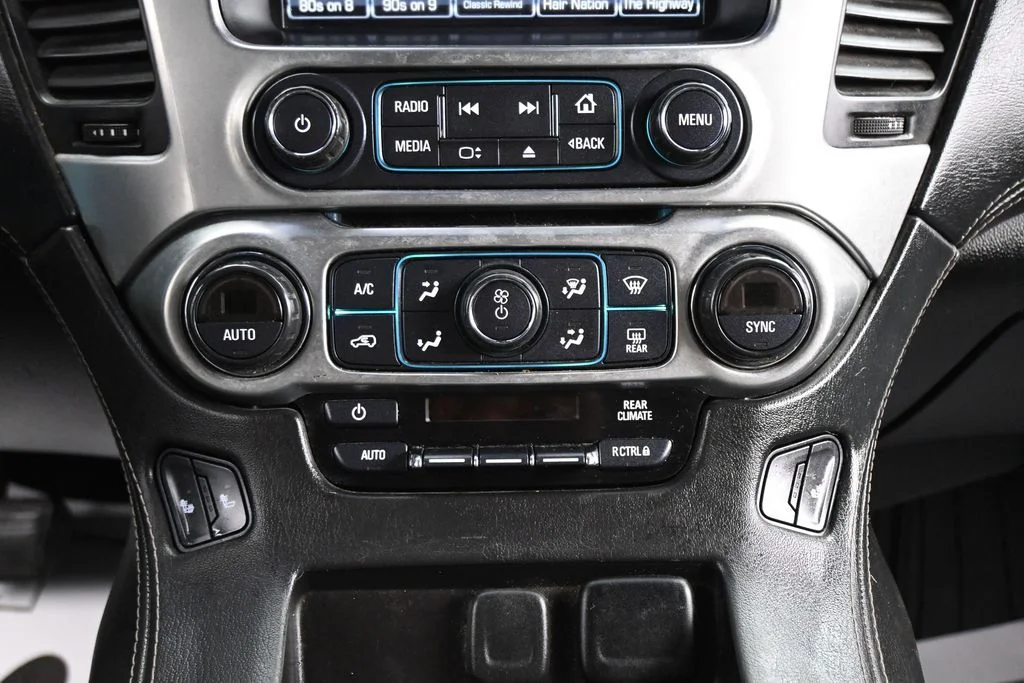 Used 2015 Black Chevrolet LT image 18