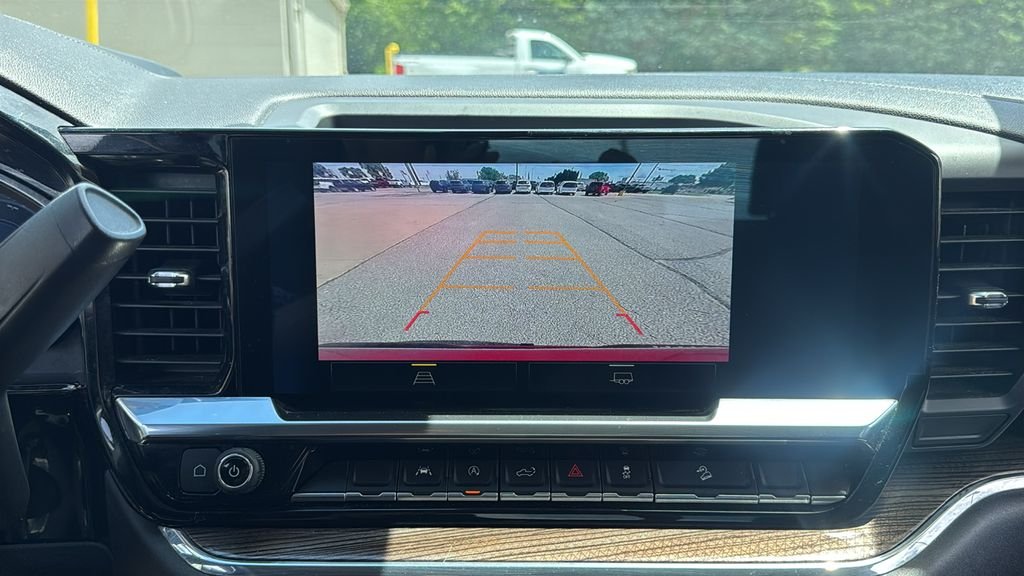 Used 2023 Red Chevrolet RST image 27