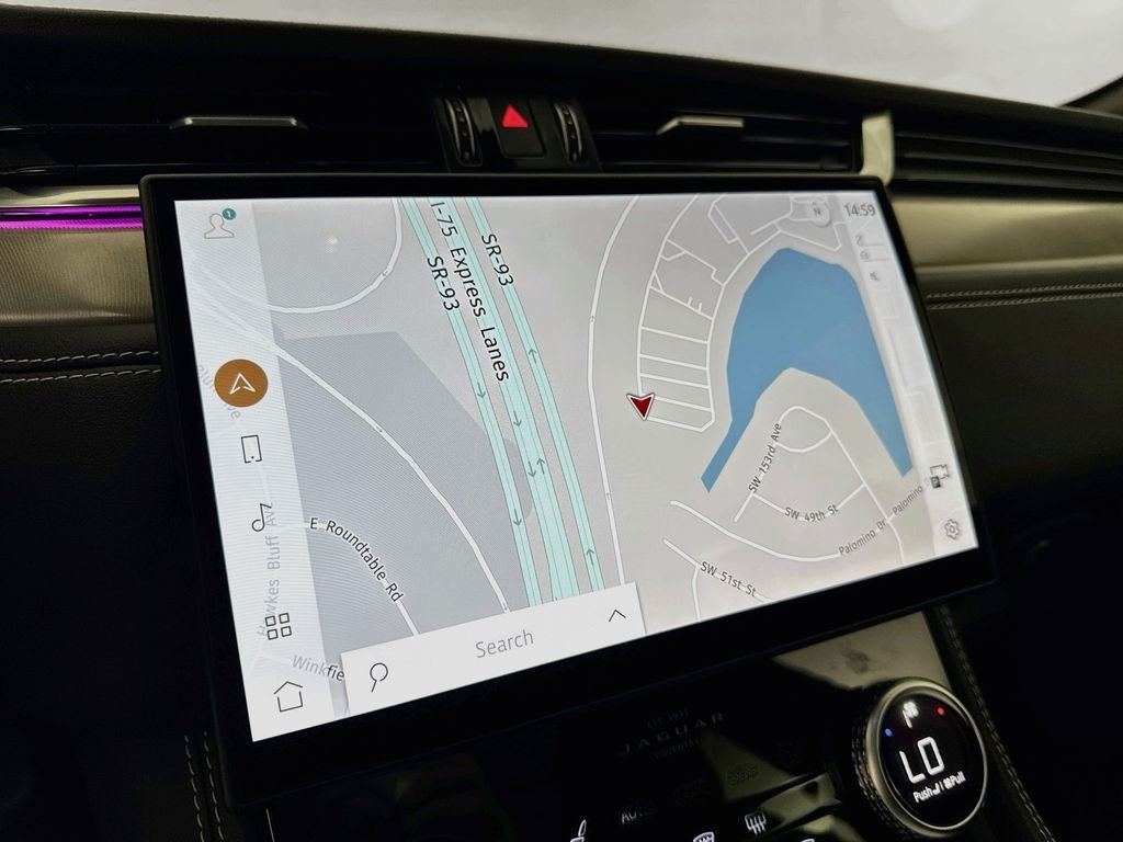 2026 Jaguar F-Pace R-Dynamic S - Photo 13