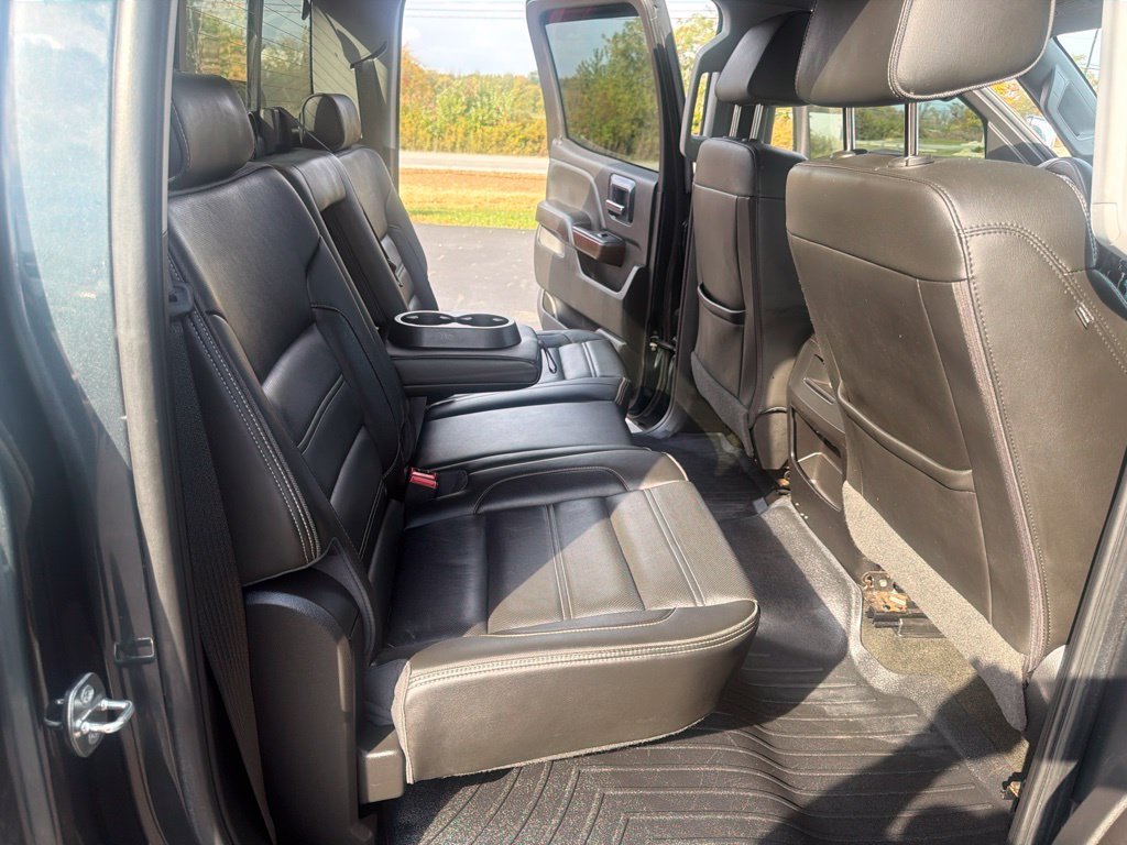 Used 2018 Green GMC Denali image 25