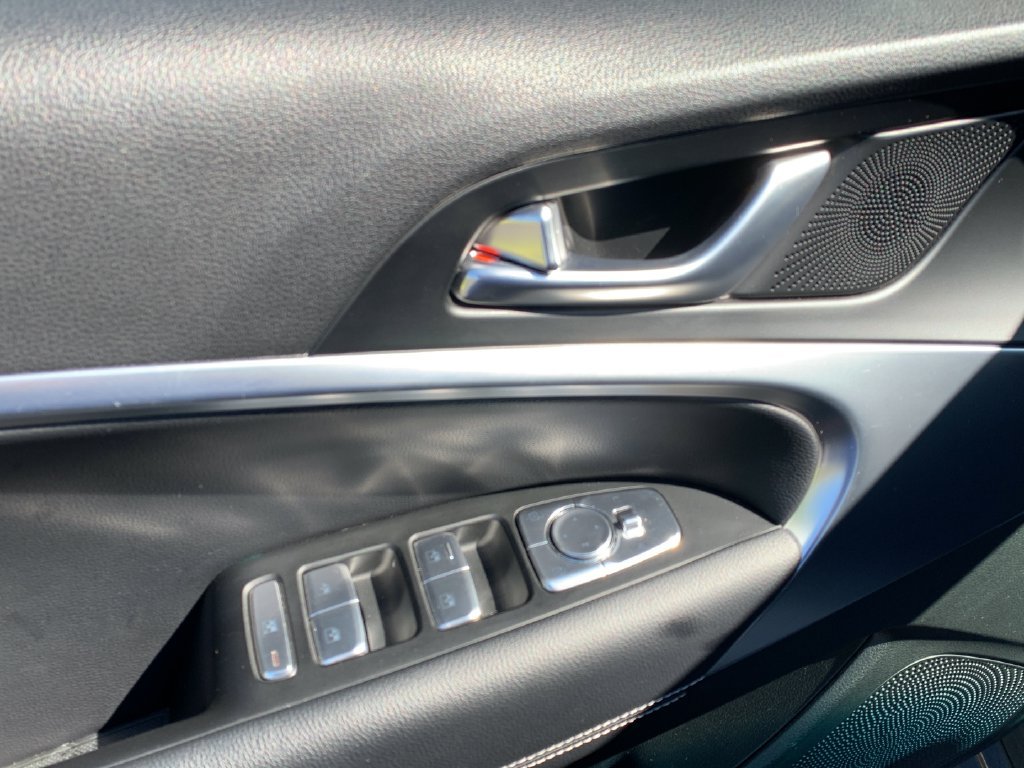 2026 GENESIS G70 Standard - Photo 12
