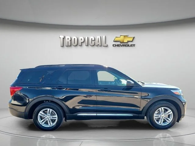 Used 2022 Black Ford XLT image 6