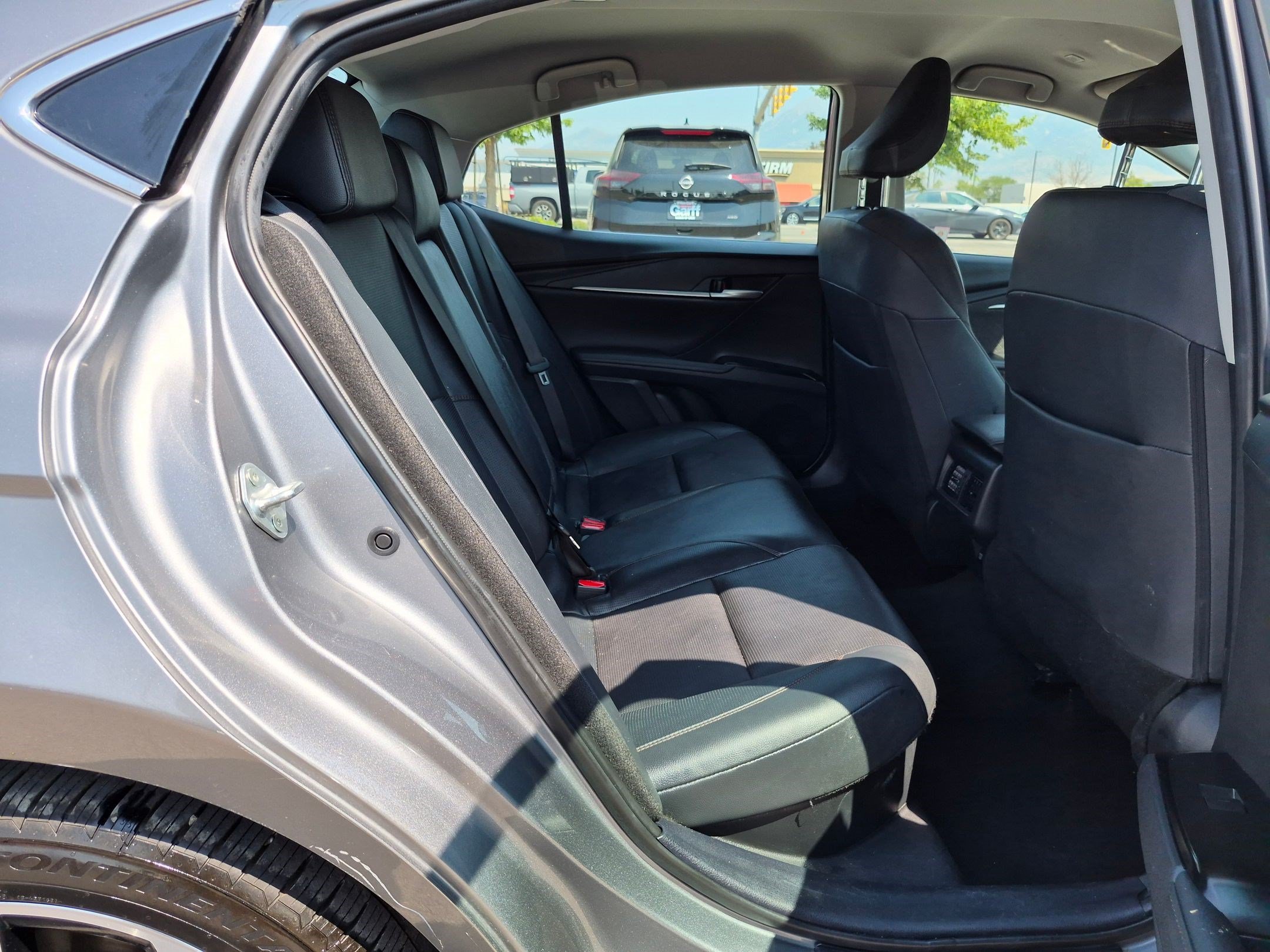 Used 2025 Heavy Metal Toyota LE image 29