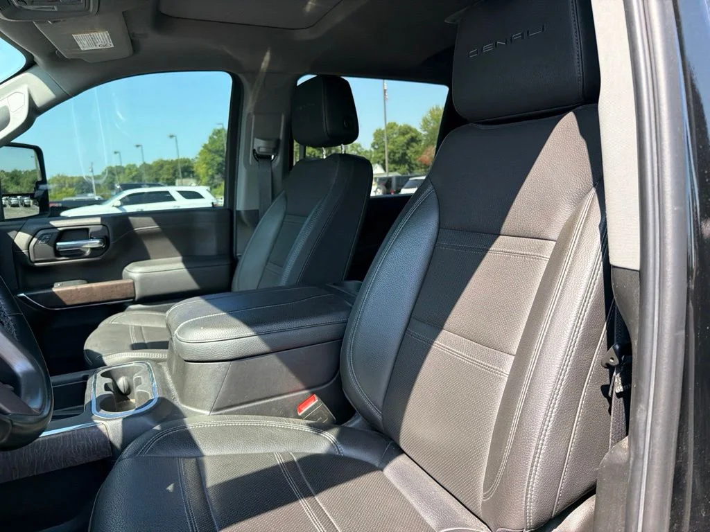 Used 2023 Black GMC Denali image 17