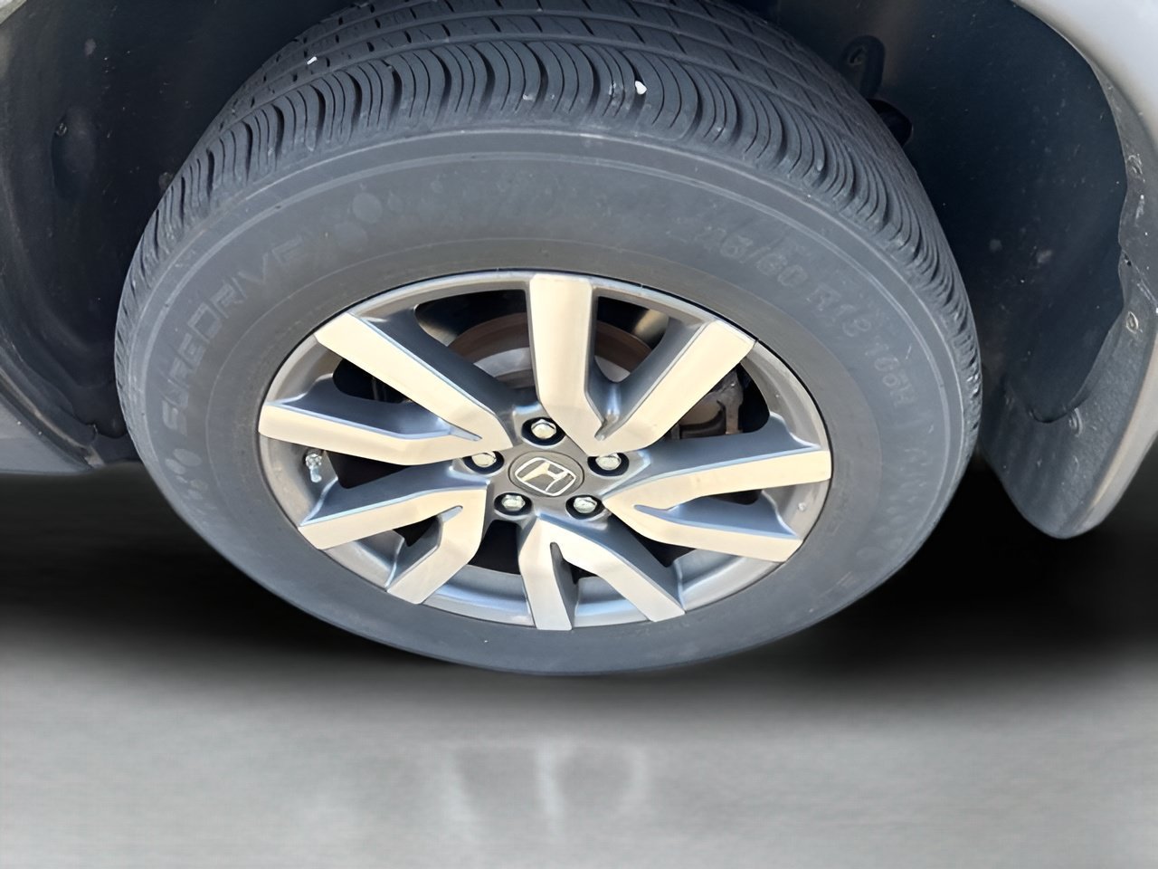 Certified Used 2019 Modern Steel Metallic Honda EX-L image 9