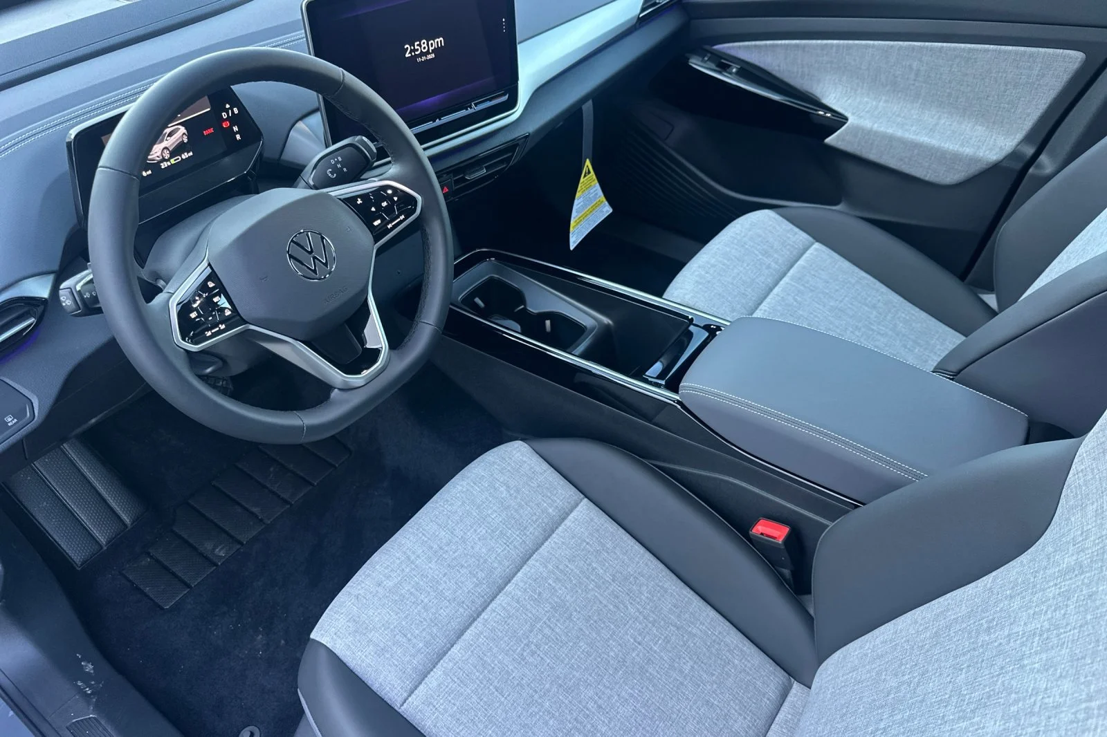2025 Volkswagen ID.4 PRO - Photo 10