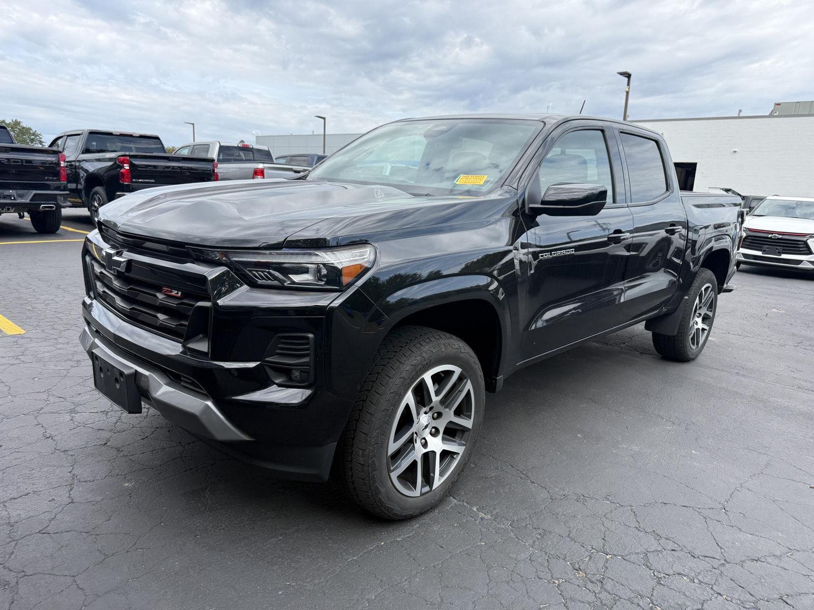 Used 2023 Black Chevrolet 4WD Z71 image 4