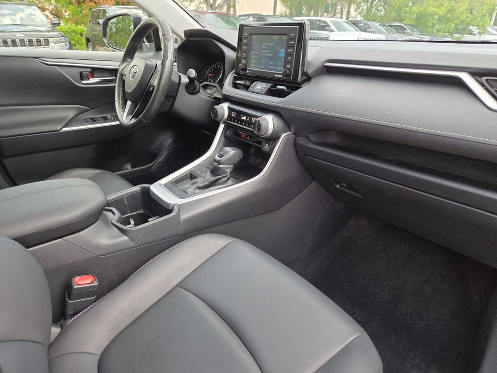 Used 2022 Blueprint Toyota XLE Premium image 14