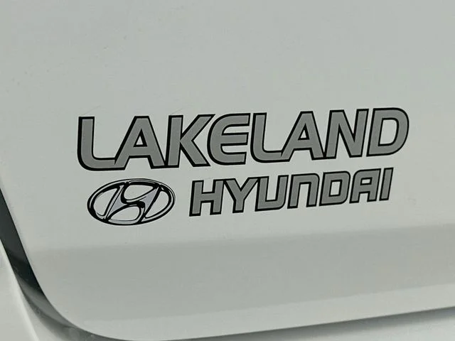 New 2026 White Hyundai SE image 22