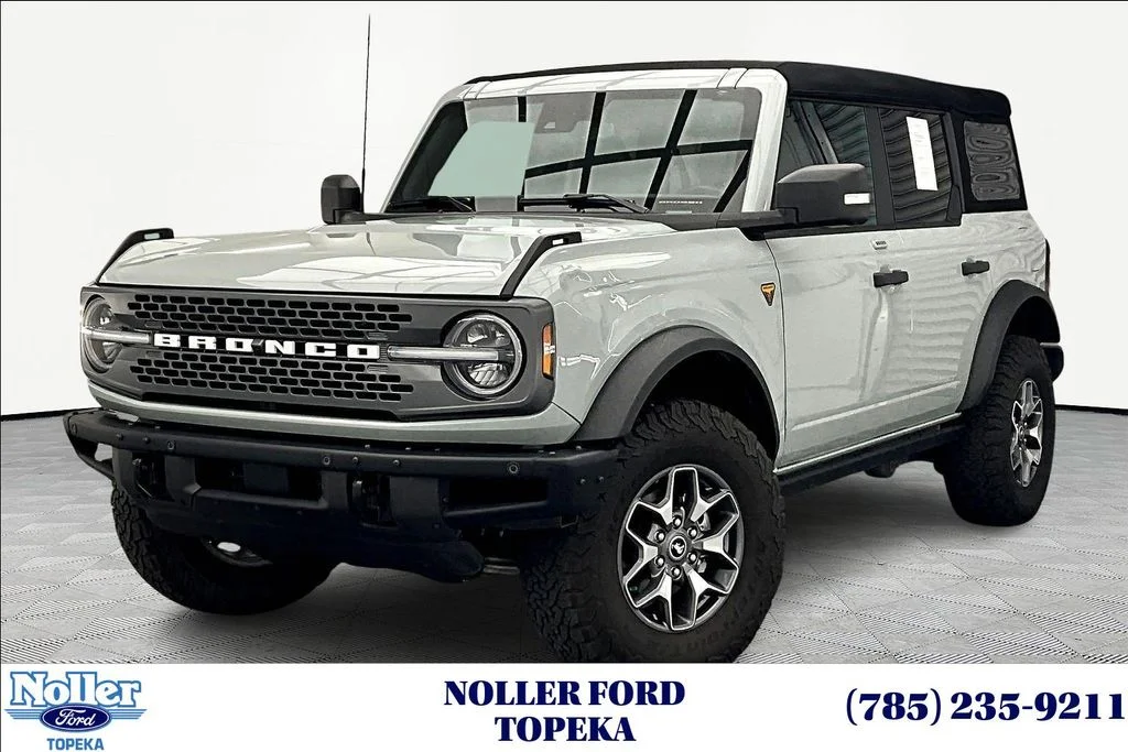 2023 Ford Bronco Badlands 4x4's photo