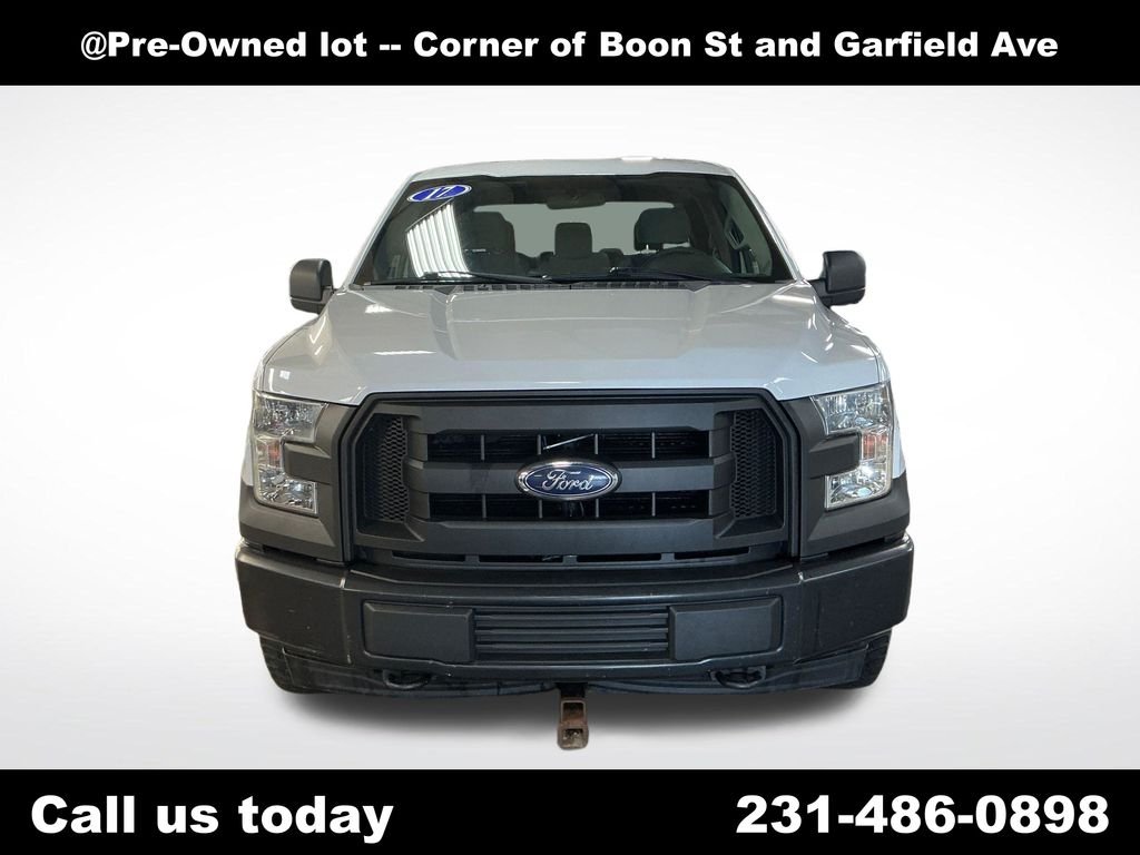 Used 2017 White Ford XL image 11