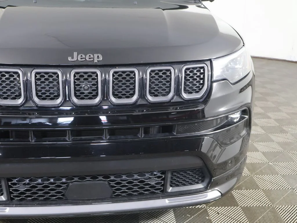 Used 2023 Black Jeep High Altitude image 15
