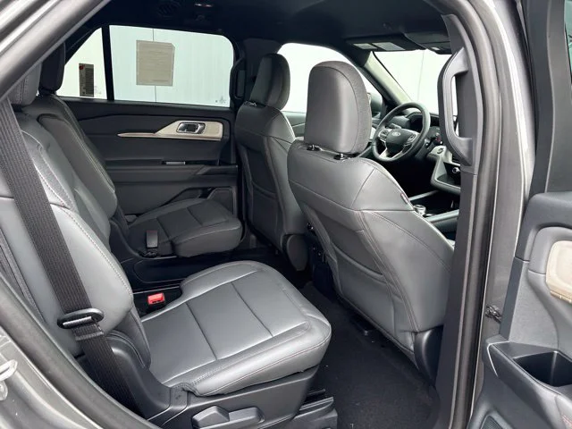 New 2027 Carbonized Gray Metallic Ford Active image 14