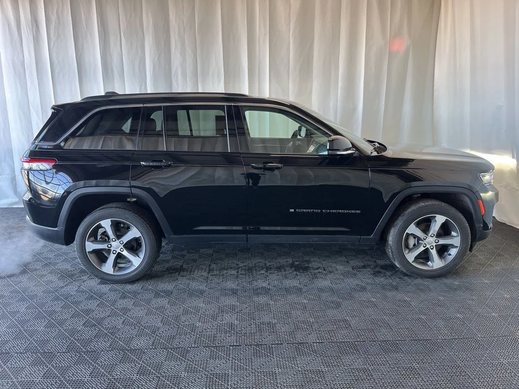 Used 2023 Black Jeep Limited image 2