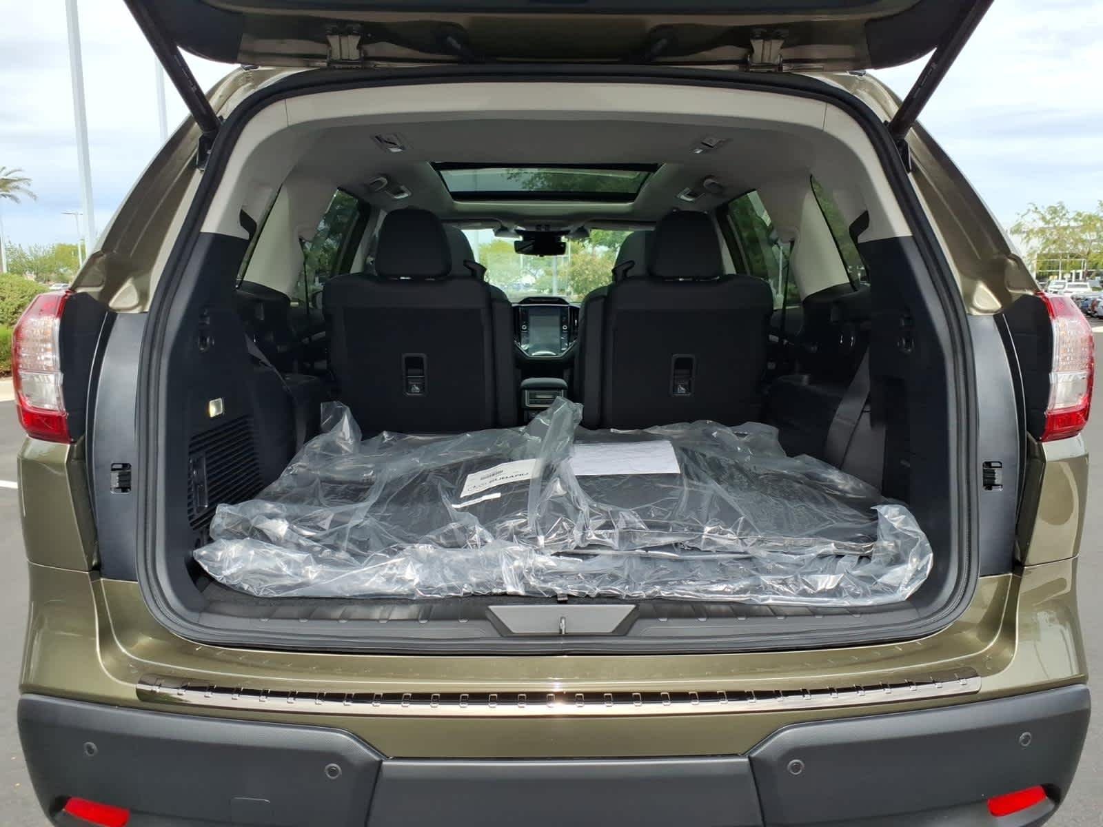 New 2026 AUTUMN GREEN METALLIC Subaru Onyx Edition Touring 7-Passenger image 14