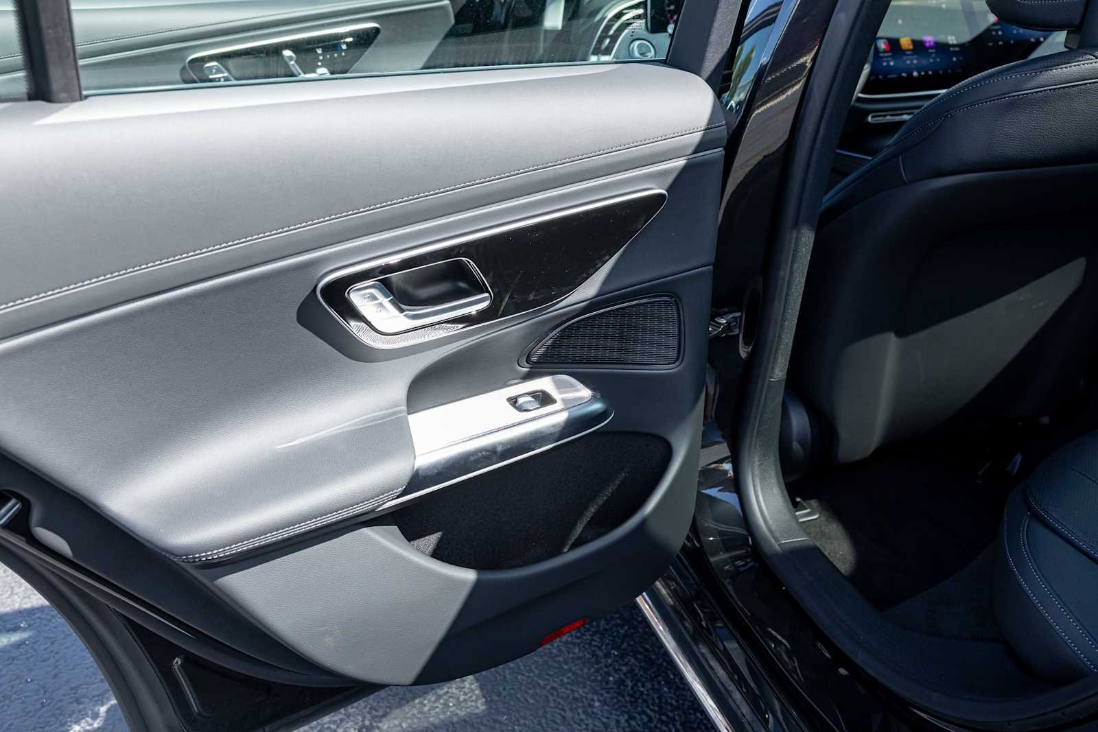 New 2027 Graphite Grey Metallic Mercedes-Benz E 350 image 28