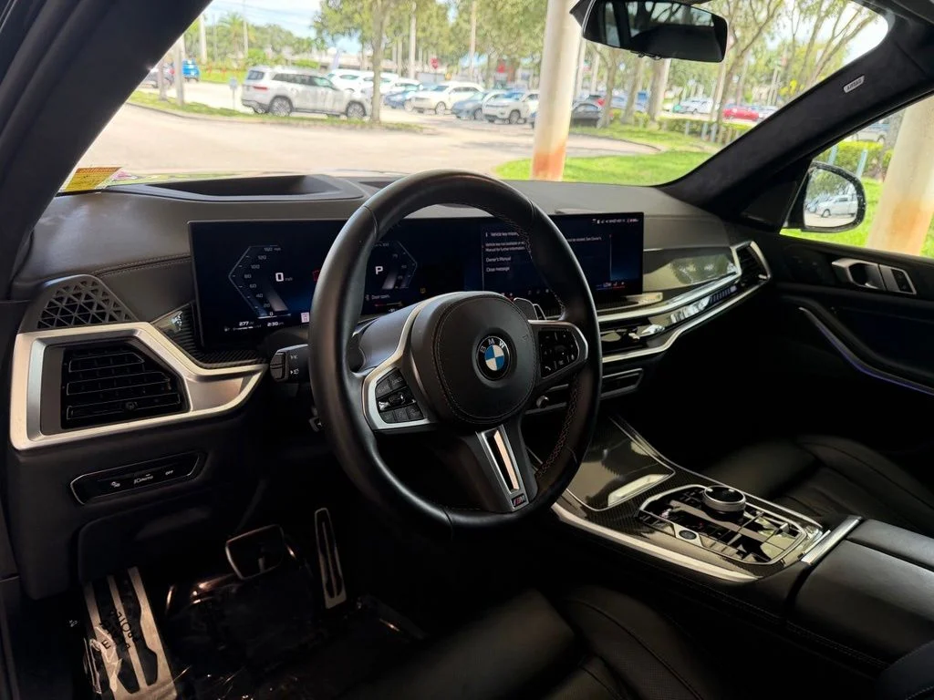 Used 2026 Black BMW M60i image 7
