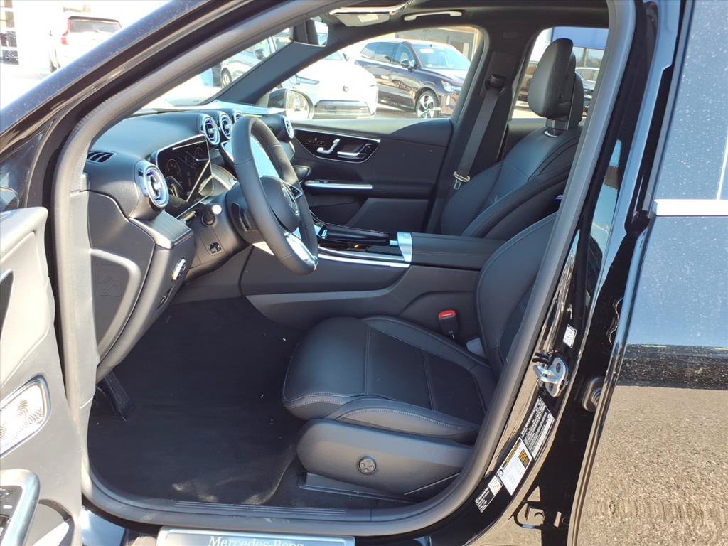 Certified Used 2026 Black Mercedes-Benz GLC 300 image 11