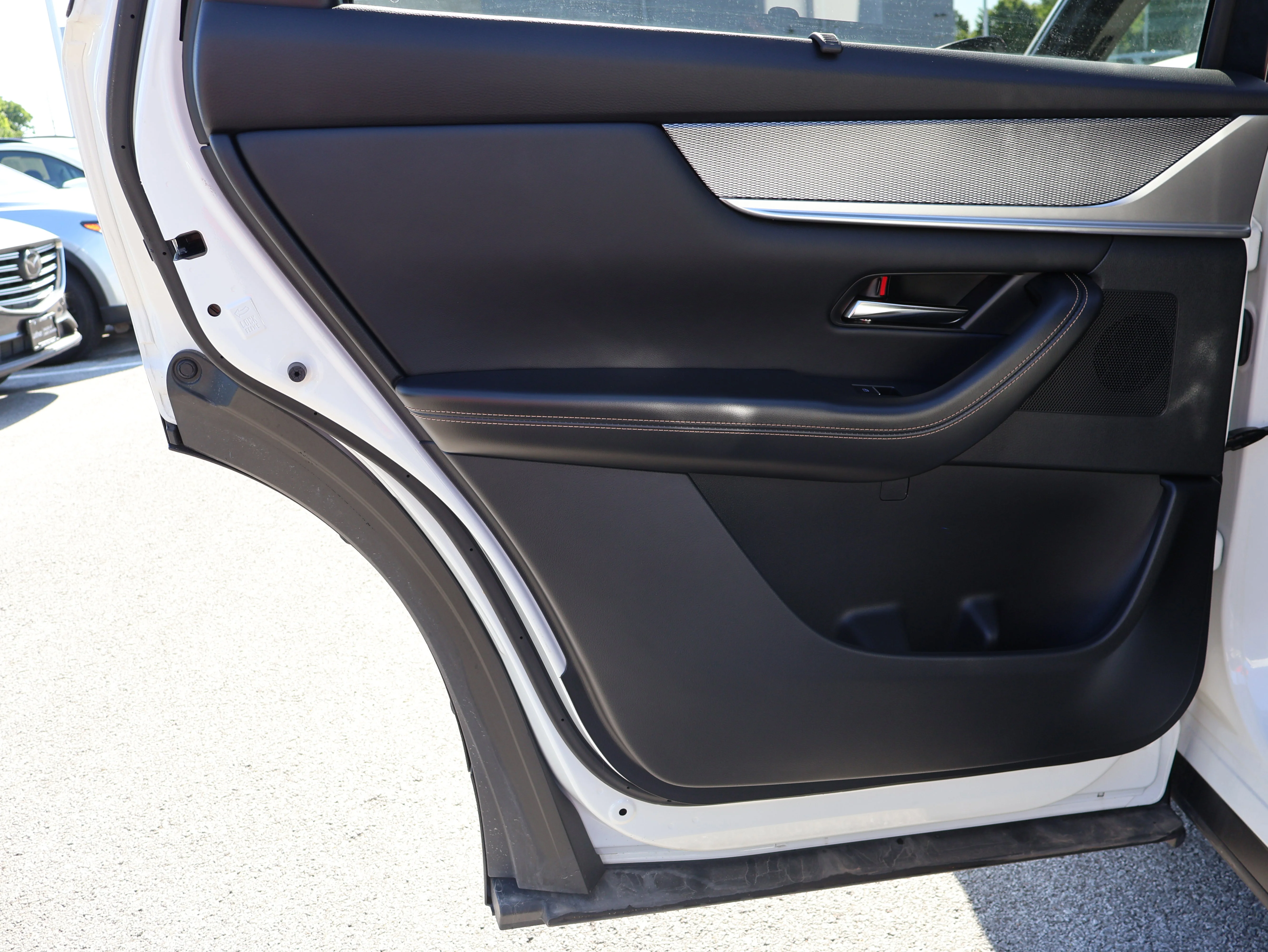 2025 Mazda CX-70 Premium Package - Photo 19