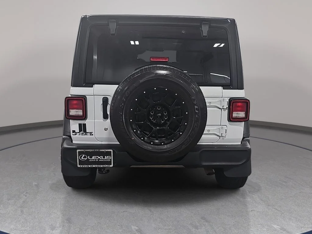 Used 2018 White Jeep Unlimited Sport S image 7