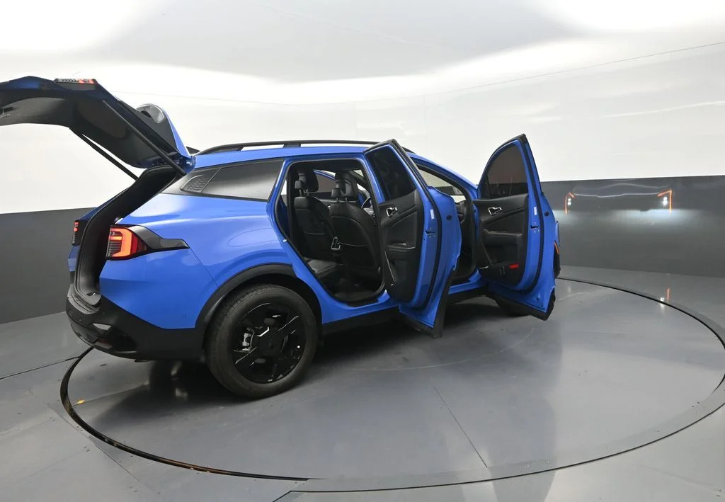 Used 2026 Blue Kia X-Line image 37