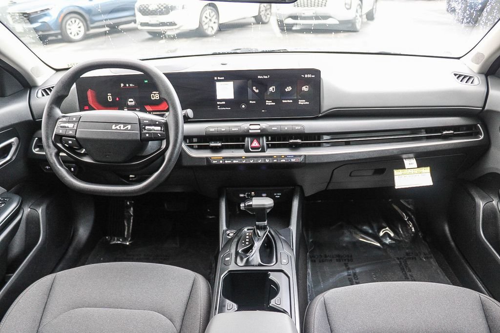 Used 2025 Blue Kia LXS image 12