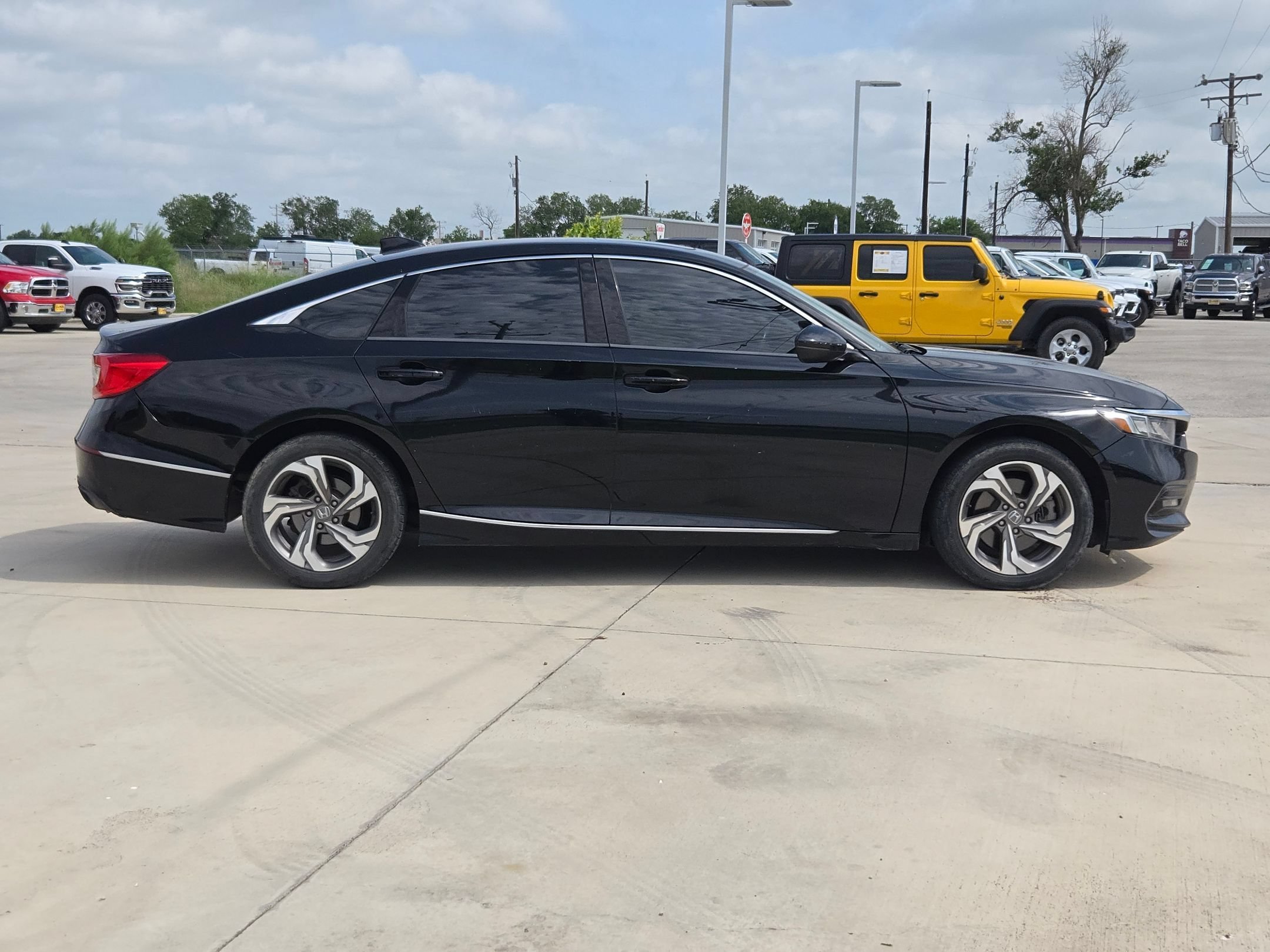 Used 2018 Black Honda EX-L 2.0T image 2