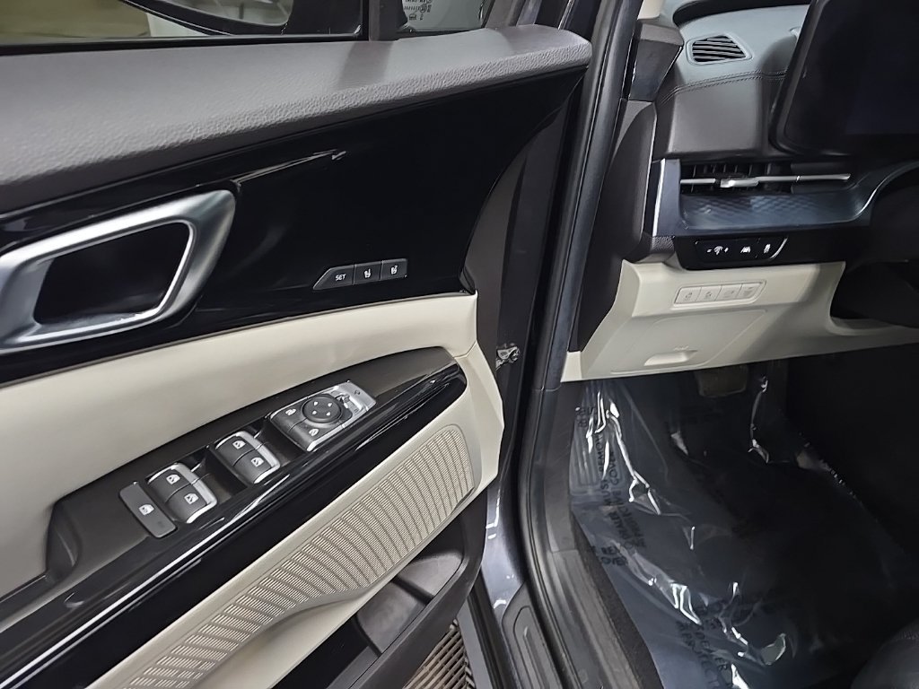Used 2022 Gray Kia SX Prestige image 29
