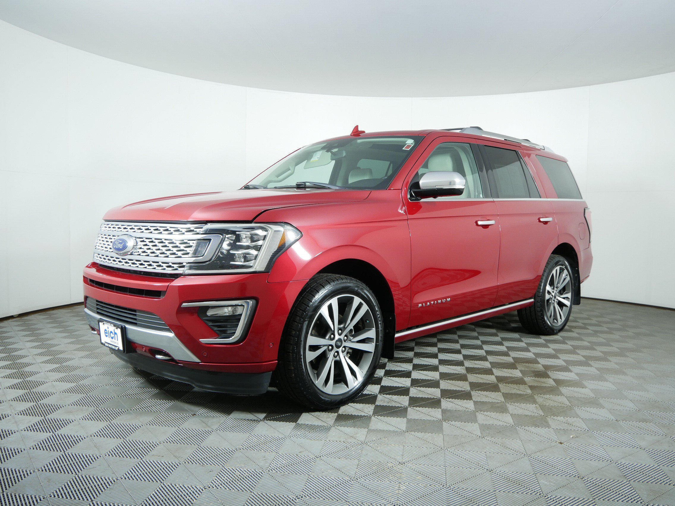 Used 2020 Rapid Red Metallic Tinted Clearcoat Ford Platinum image 3