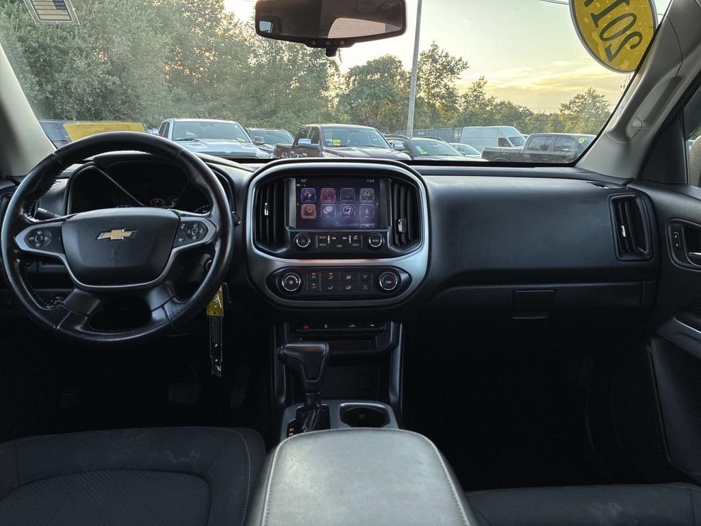 Used 2017 Black Chevrolet LT image 18