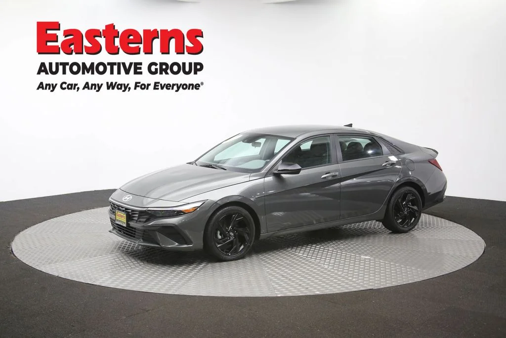 Used 2026 Gray Hyundai SEL Sport image 57