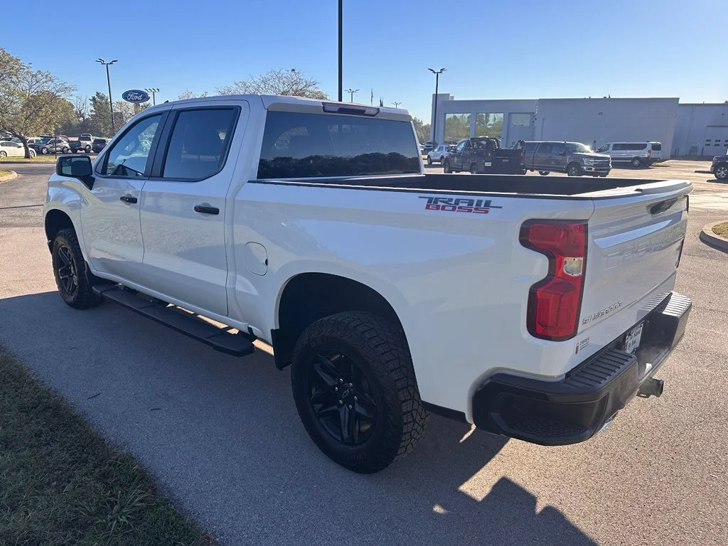 Used 2024 Summit White Chevrolet LT Trail Boss image 10