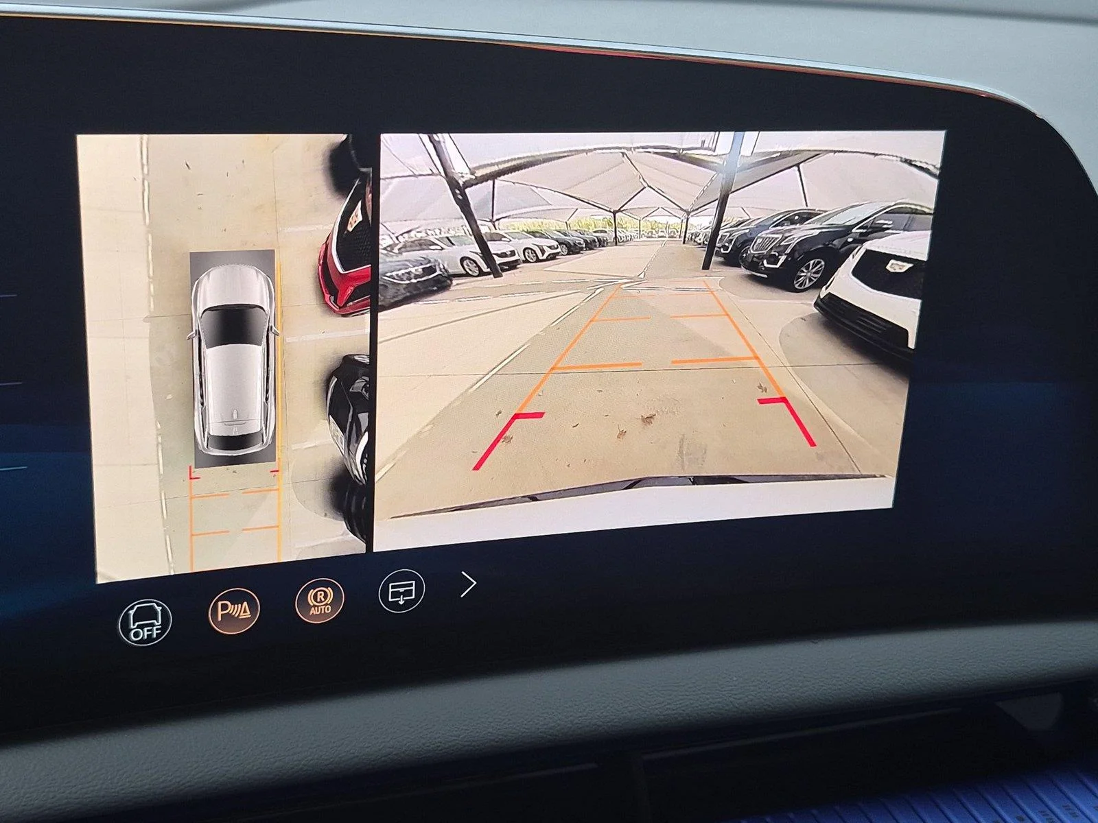 2027 Cadillac OPTIQ Luxury - Photo 20