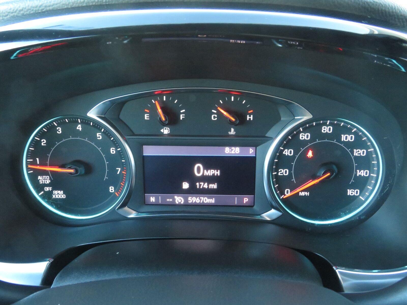 Used 2023 Silver Sage Metallic Chevrolet LT Cloth image 30