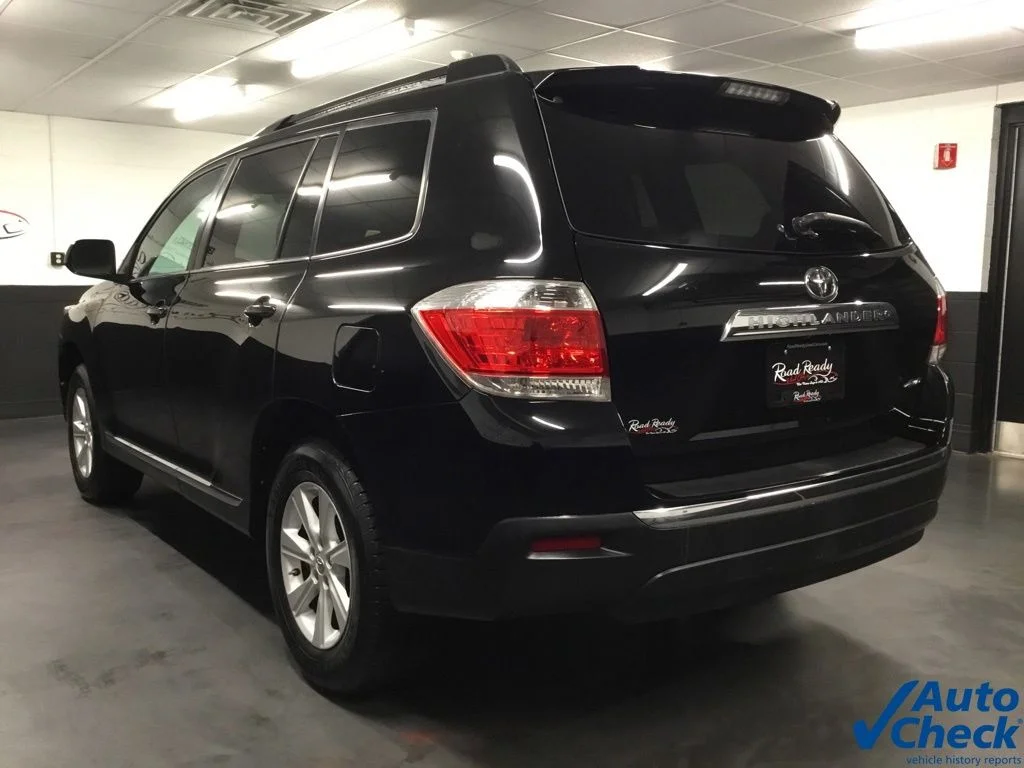 Used 2013 Black Toyota Base Plus V6 image 8