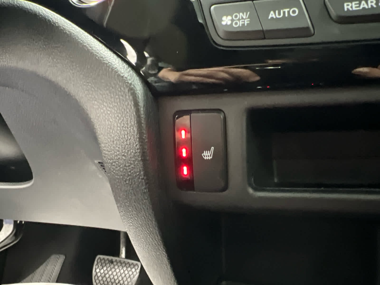 Used 2020 Pacific Pewter Metallic Honda RTL-E image 6