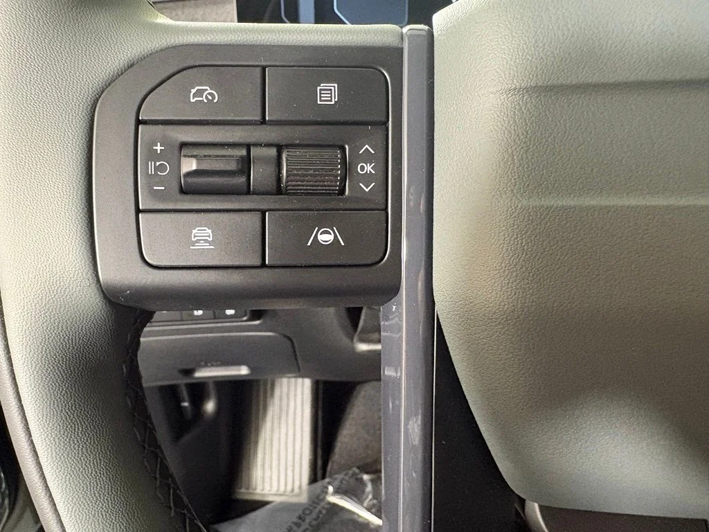 New 2027 Black Jade Green Kia X-LINE SX image 24