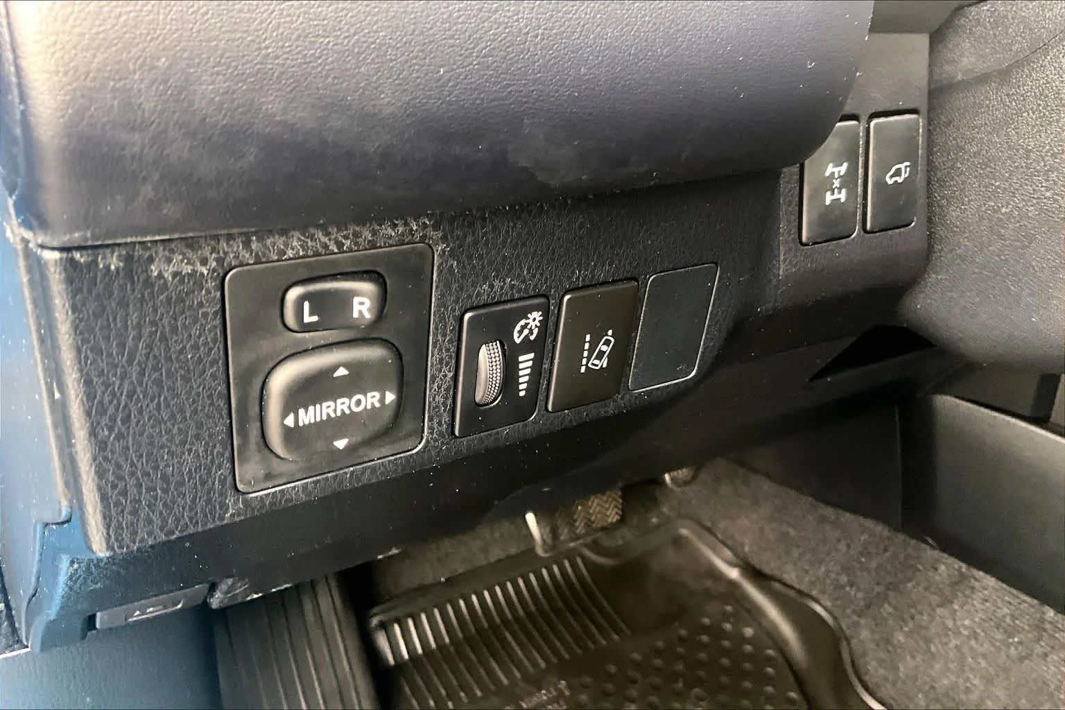 Certified Used 2018 Electric Storm Blue Toyota SE image 33