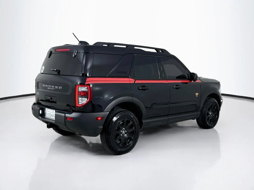 Used 2025 Black Ford Badlands image 7
